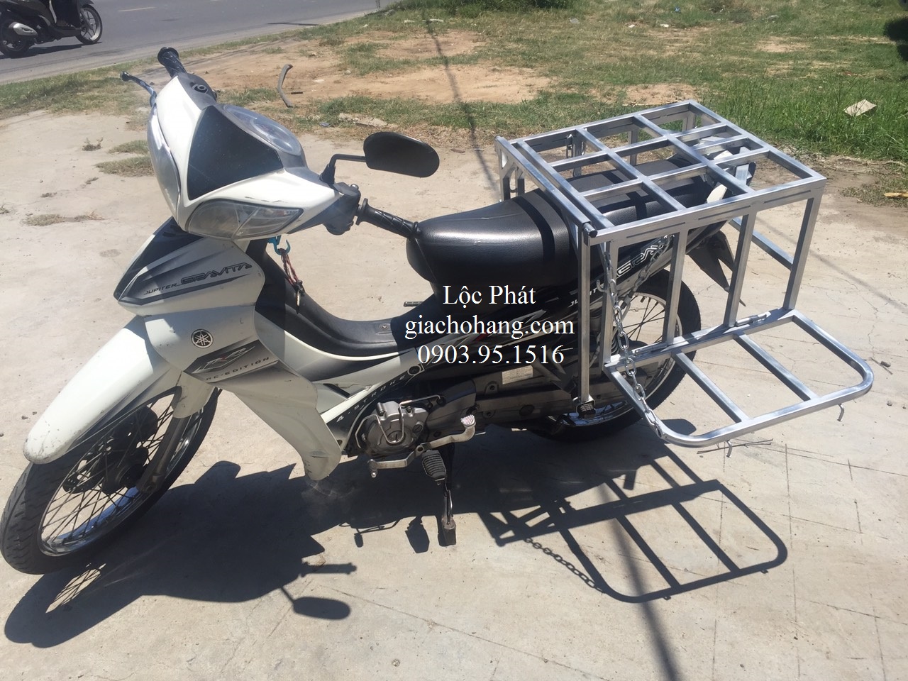 Giá chở hàng Baga xe máy đa năng dành cho các loại xe có nắp mở đổ xăng Lazadavn #29 Giá chở hàng Baga xe máy đa năng dành cho các loại xe có nắp mở đổ xăng Lazadavn